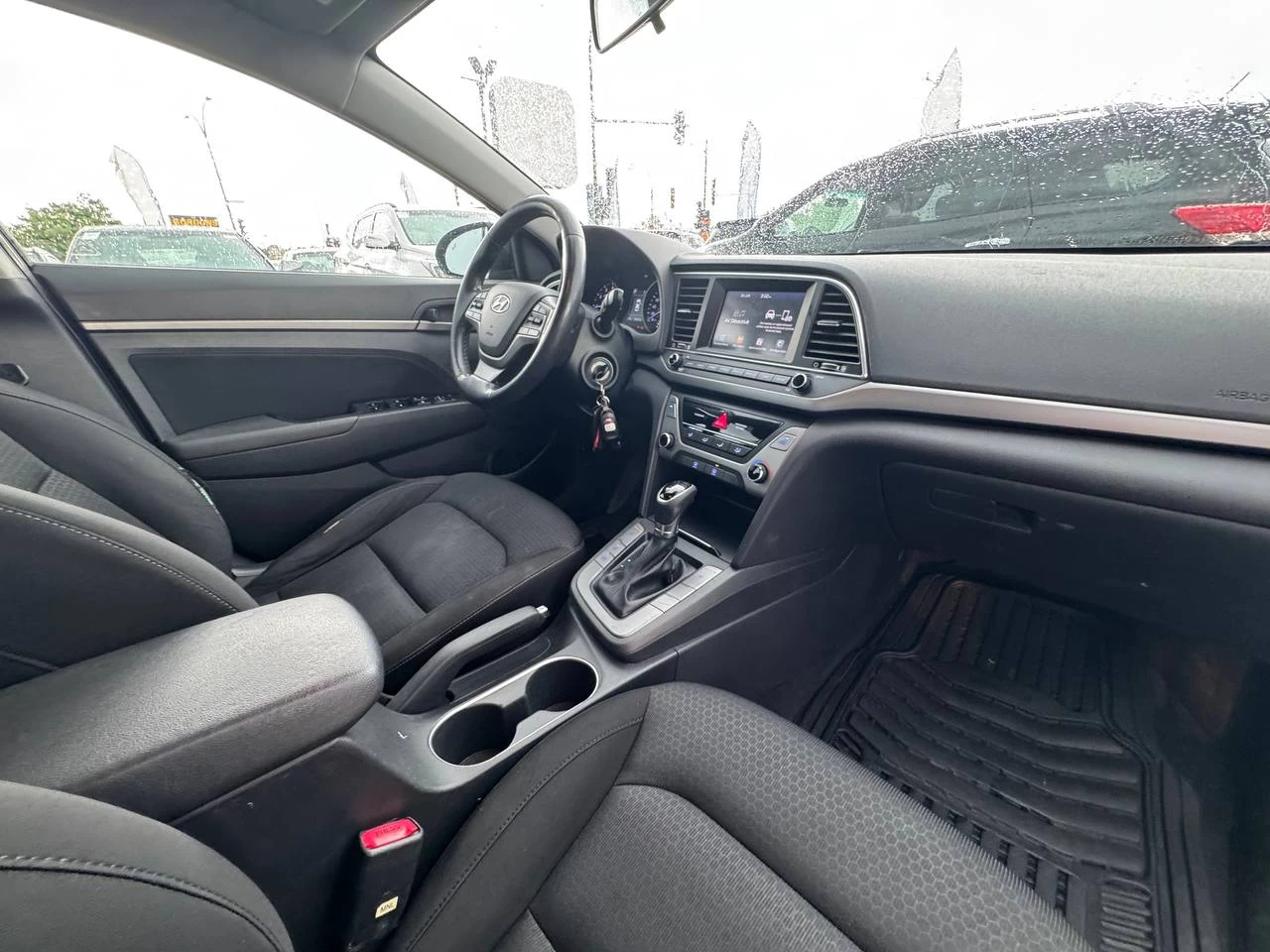 2017 Hyundai Elantra GL Image principale