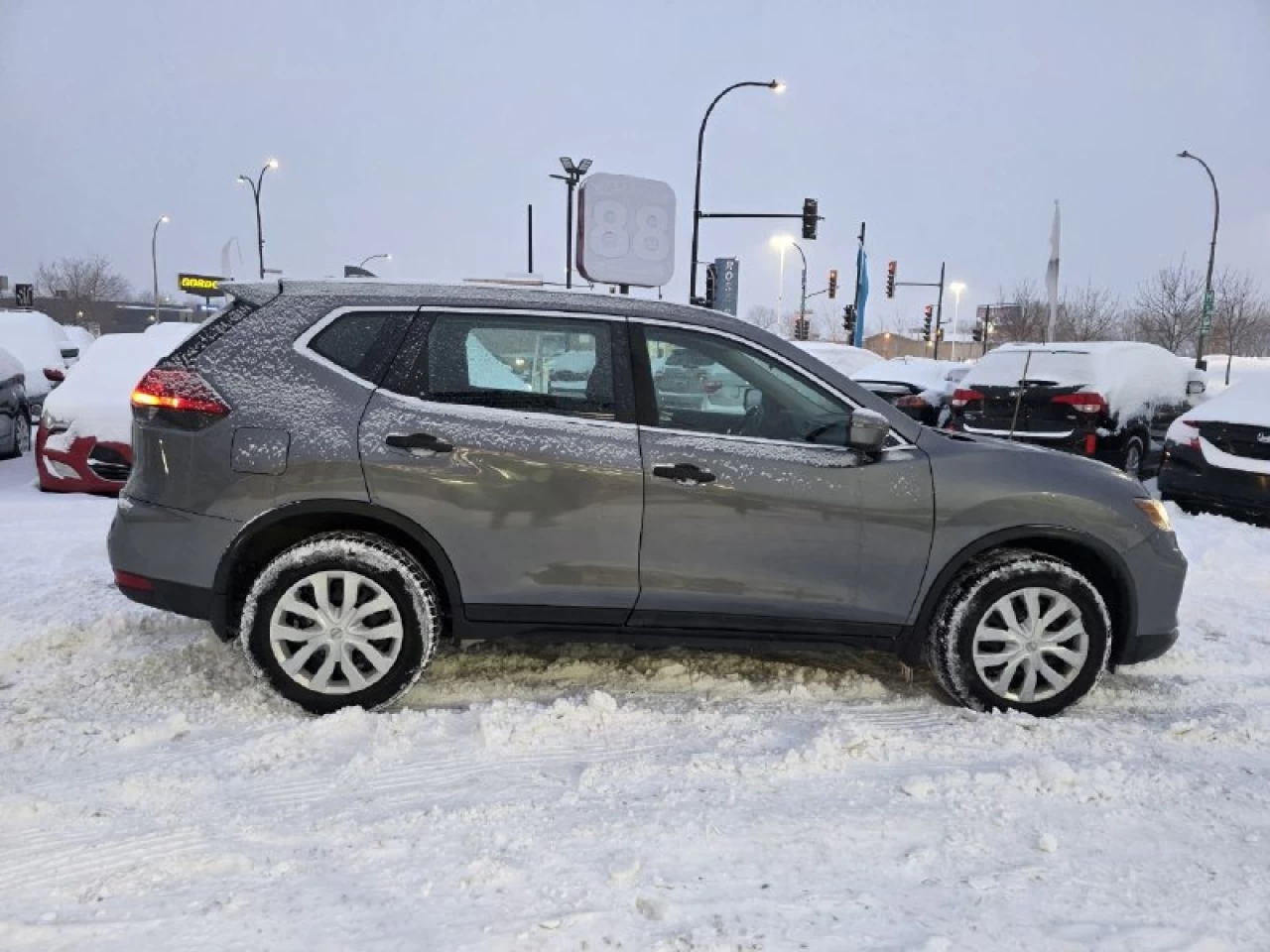 2017 Nissan Rogue S**AWD**CAMERA DE RECULE**SIEGES CHAUFFANTS** Image principale