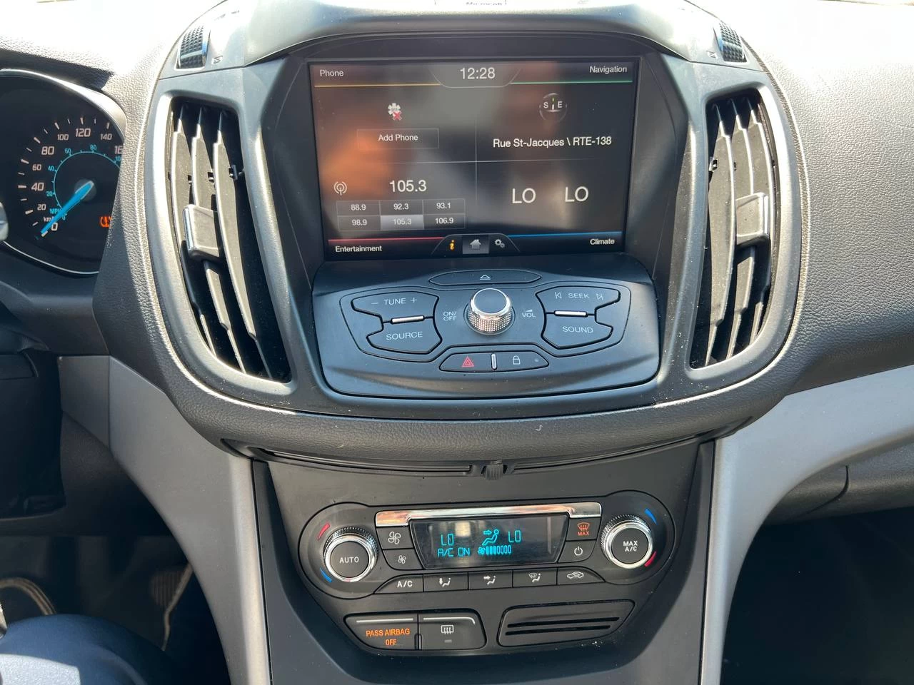 2015 Ford Escape SE**AWD**SAAQ CERTIFIEE**Jamais accidente**CamÉra de Recul**Navigation**SIEGES CHAUFFANTS**MAGS**DÉmarreur À Distance** Image principale