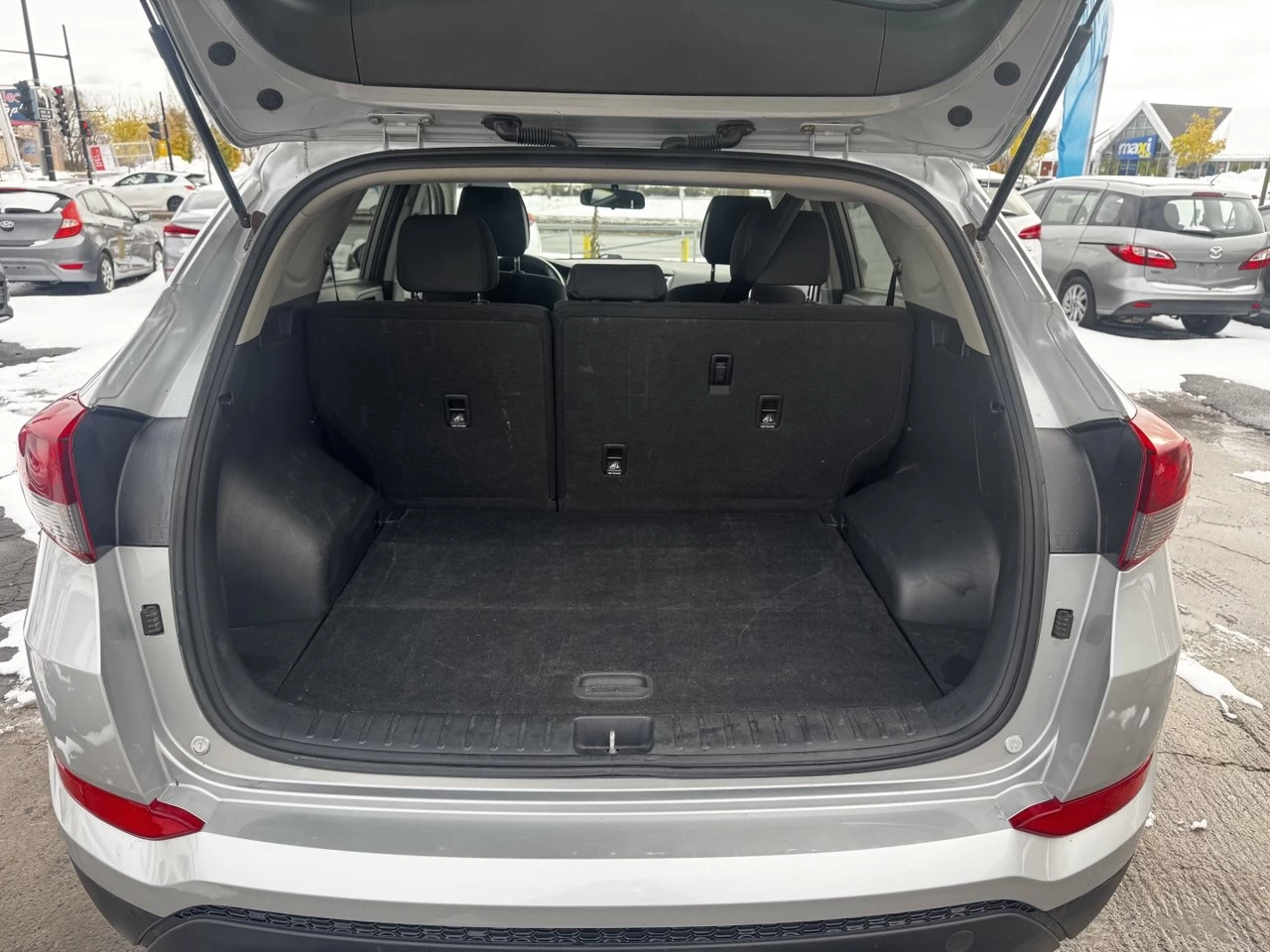 2017 Hyundai Tucson Premium**AWD**SAAQ CERTIFIEE**CamÉra de Recul**Volant Chauffant**SIEGES CHAUFFNATS AVANT ET ARRIERE**ANGLE MORT**MAGS** Main Image