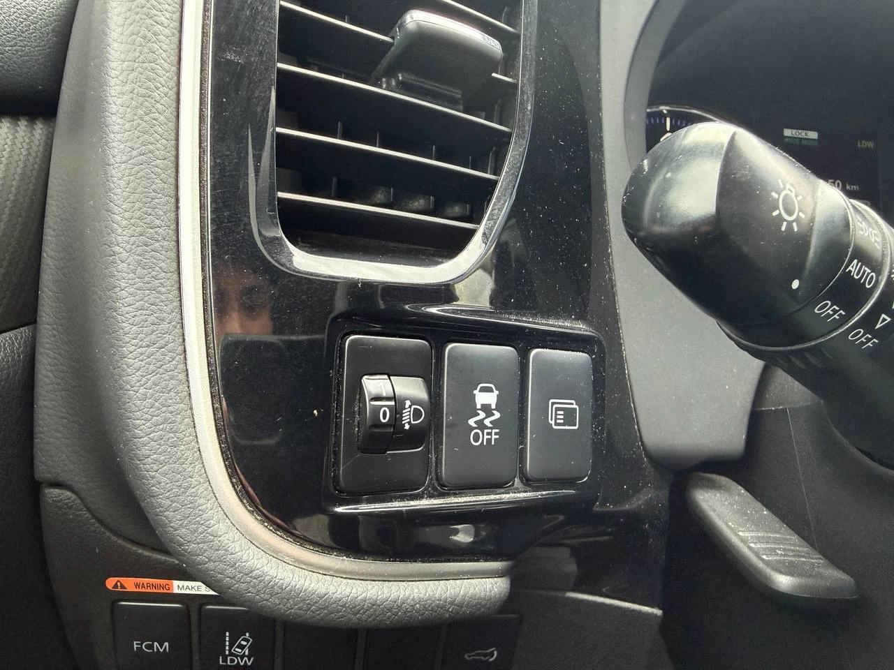 2015 Mitsubishi Outlander **GT**JAMAIS ACCIDENTEE**7 PASSAGERS**CUIR**NAVI**CAMERA DE RECUL**SIEGES CHAIFFANTS**MAGS** Image principale