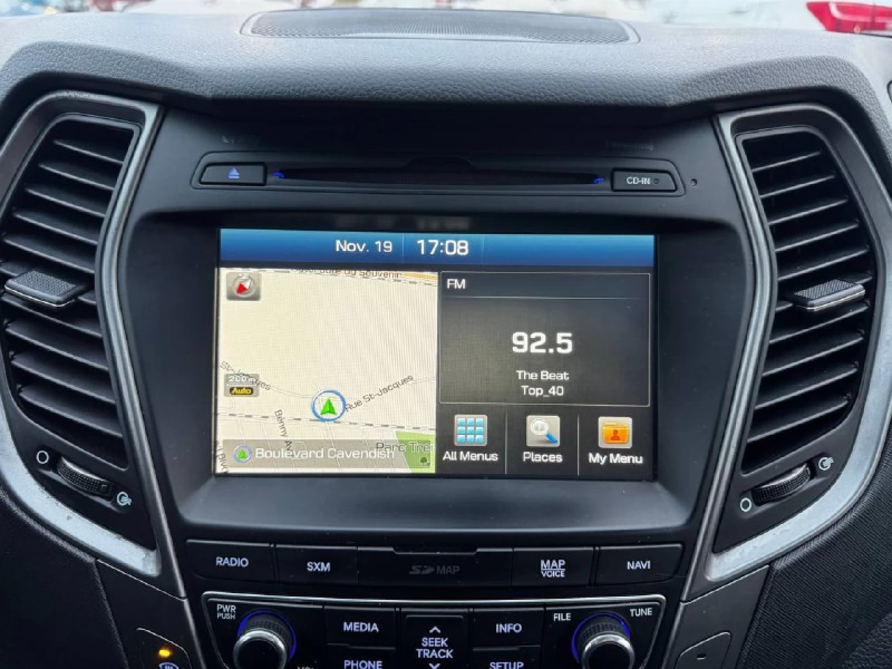 2017 Hyundai Santa Fe Sport Limited**AWD**Jamais Accidente**SAAQ CERTIFIEE**TOIT OUVRANT PANORAMIQUE**SIEGE EN CUIR**CAMERA DE RECUL**SIEGES CHAUFFNATS AVANT ET ARRIERE**Siege Ventile**Volant Chauffant**Navigation**Alerte d'angle Mort**MAGS** Main Image