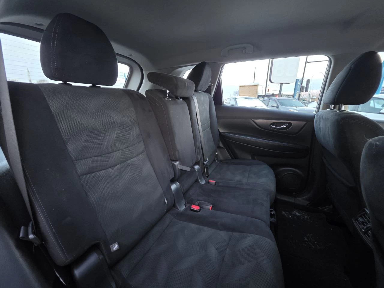 2015 Nissan Rogue S**CAMERA DE RECUL**EN SPECIAL** Main Image