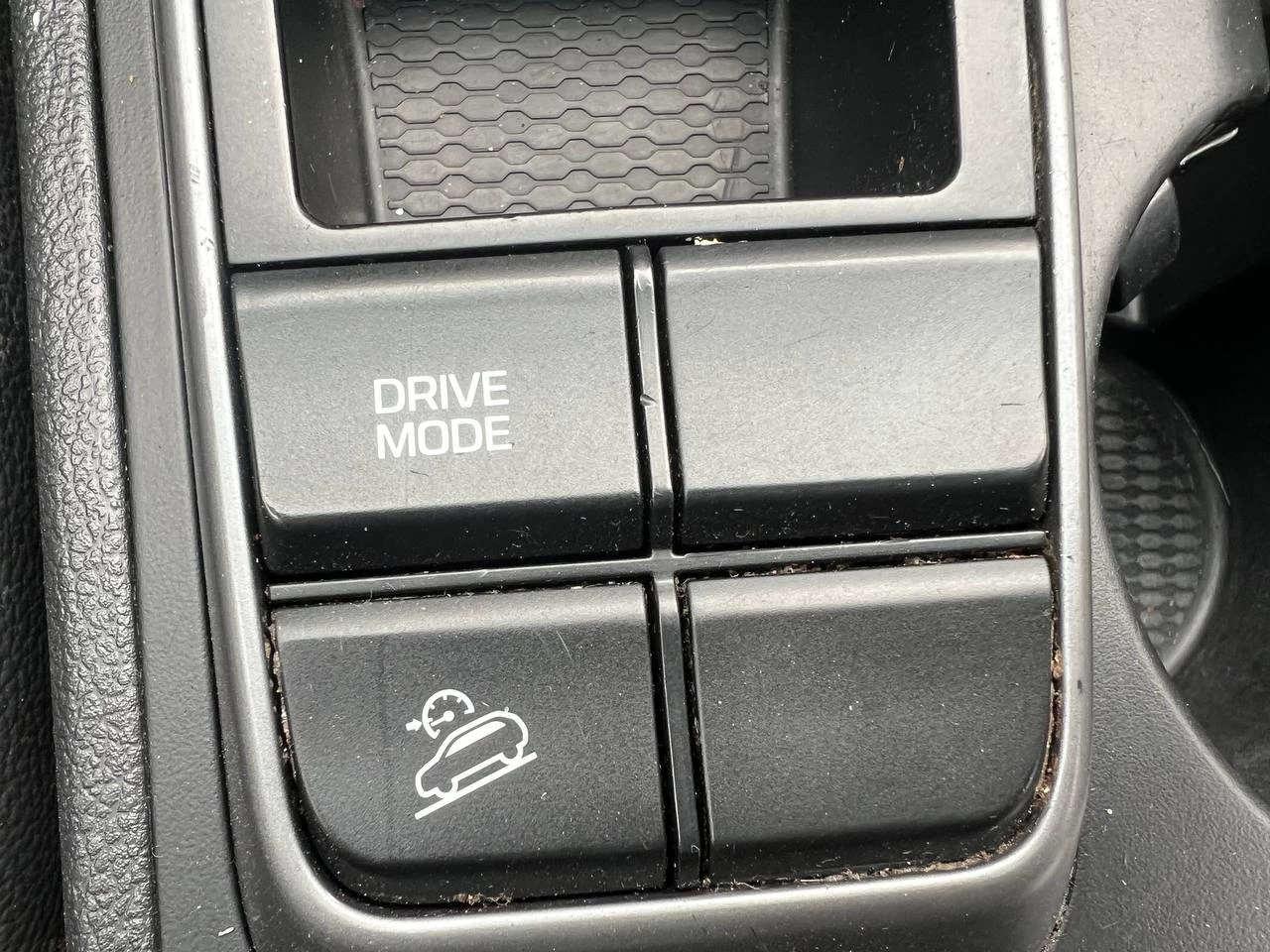 2018 Hyundai Tucson SE**SAAQ CERTIFIEE**CAR PLAY**Toit Ouvrant Panoramique**ANGLE MORT**CamÉra de Recul**SIEGES EN CUIR**SIÈGES CHAUFFANTS AVANT et ARRIERE**VOLANT CHAUFFANT**MAGS** Image principale