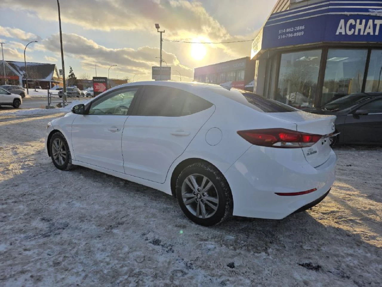 2018 Hyundai Elantra **GL**CAMERA DE RECUL**ANGLE MORT**SIEGES CHAUFFANTS**MAGS**Financement 1Ère, 2e et 3e chance !!! 100% ApprouvÉ !! Image principale