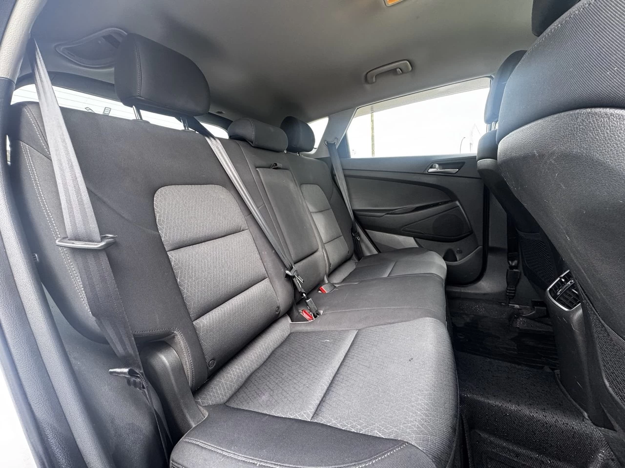 2017 Hyundai Tucson Premium**AWD**SAAQ CERTIFIEE**CamÉra de Recul**Volant Chauffant**SIEGES CHAUFFNATS AVANT ET ARRIERE**ANGLE MORT**MAGS** Main Image