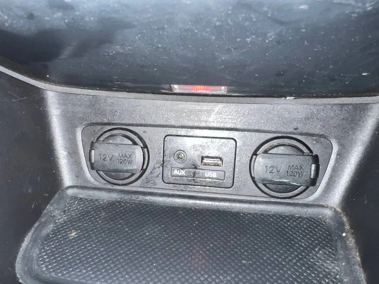 2014 Kia Sorento SX**JAMAIS ACCIDENTEE**AWD**TOIT OUVRANT PANAROMIQUE**CAMERA DE RECULE**NAVI**SIEGES EN CUIR**SIEGES CHAUFFANTS AVANT ET ARRIERE**SiÈge VentilÉ**VOLANT CHAUFFANT**Alerte d’angle mort** Main Image