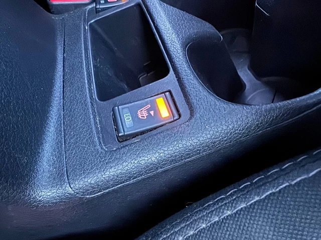 Nissan Rogue SV**Jamais Accidente**CAMERA DE RECULE**SIEGES CHAUFFNATS** 2017