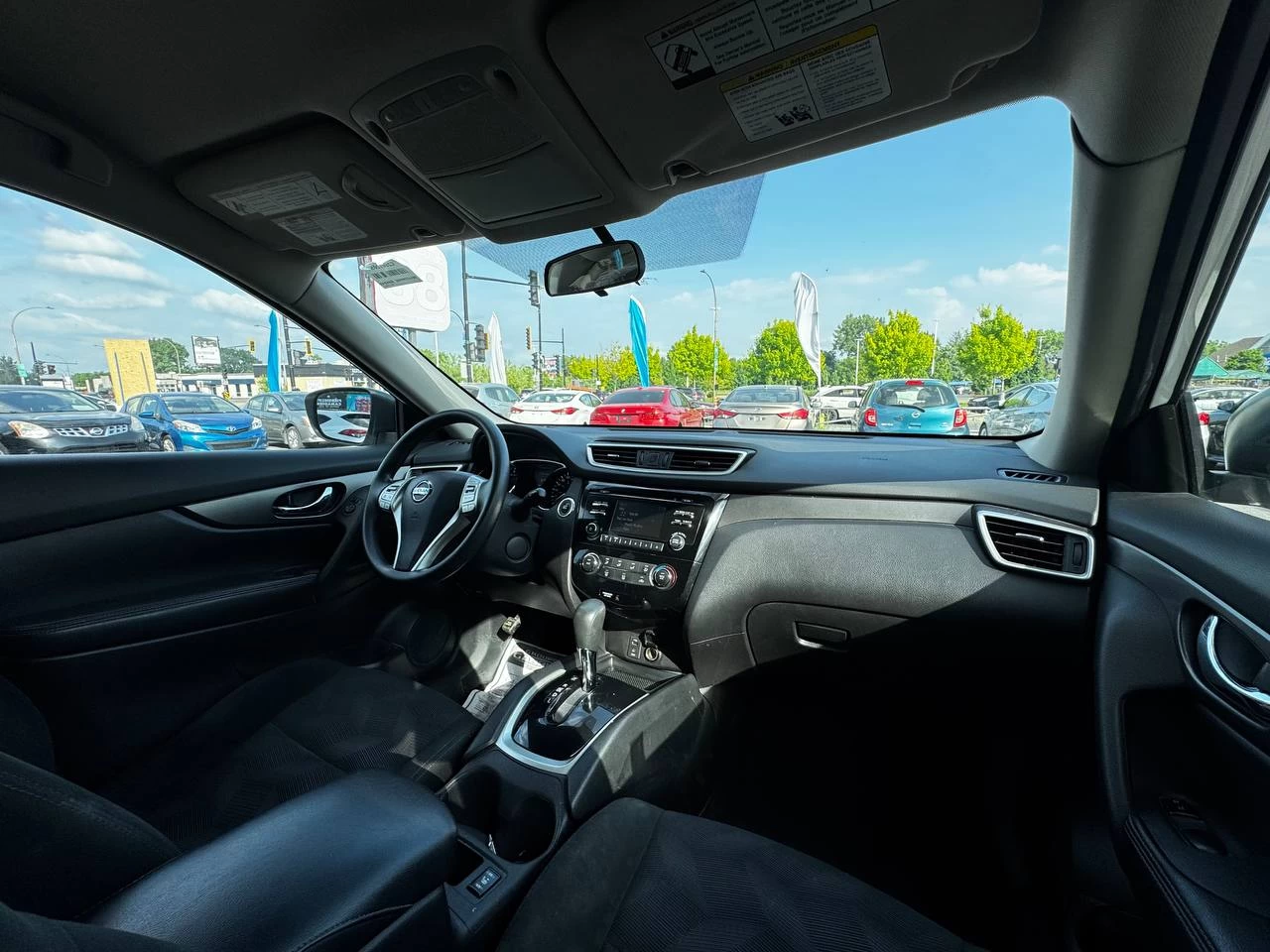 2016 Nissan Rogue SV**AWD**CAMERA DE RECULE**SIEGES CHAUFFNATS**MAGS**SIEGES ELECTRIC** Main Image