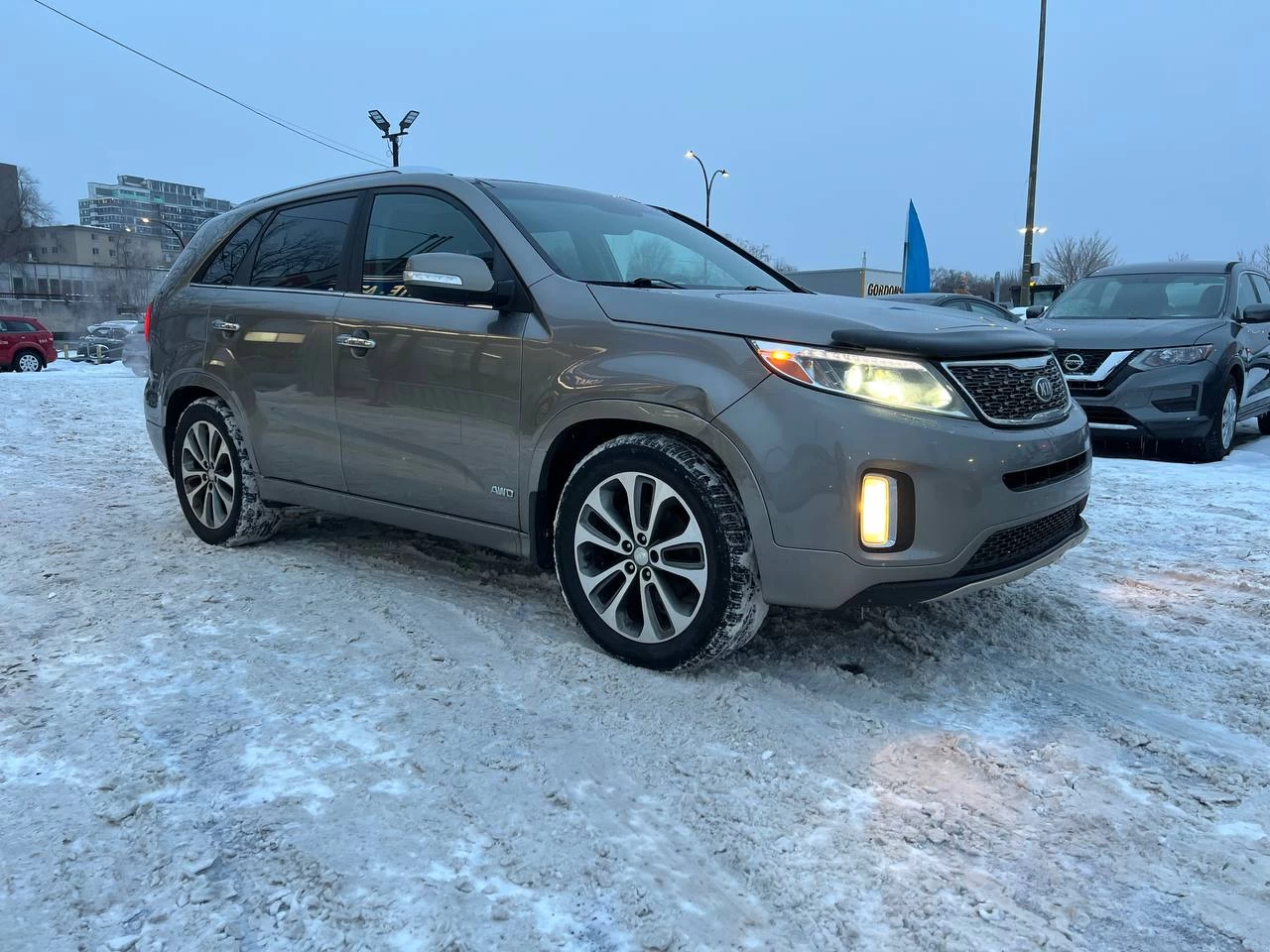 2014 Kia Sorento SX**JAMAIS ACCIDENTEE**AWD**TOIT OUVRANT PANAROMIQUE**CAMERA DE RECULE**NAVI**SIEGES EN CUIR**SIEGES CHAUFFANTS AVANT ET ARRIERE**SiÈge VentilÉ**VOLANT CHAUFFANT**Alerte d’angle mort** Main Image