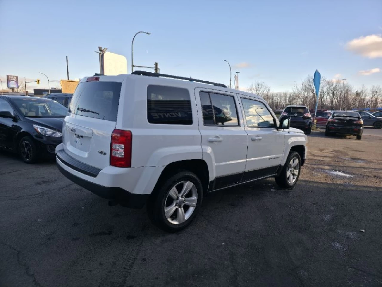 2014 Jeep Patriot **NORTH EDITION**JAMAIS ACCIDENTEE**4X4**SIEGES CHAUFFANTS**MAGS**EN SPECIAL** Image principale