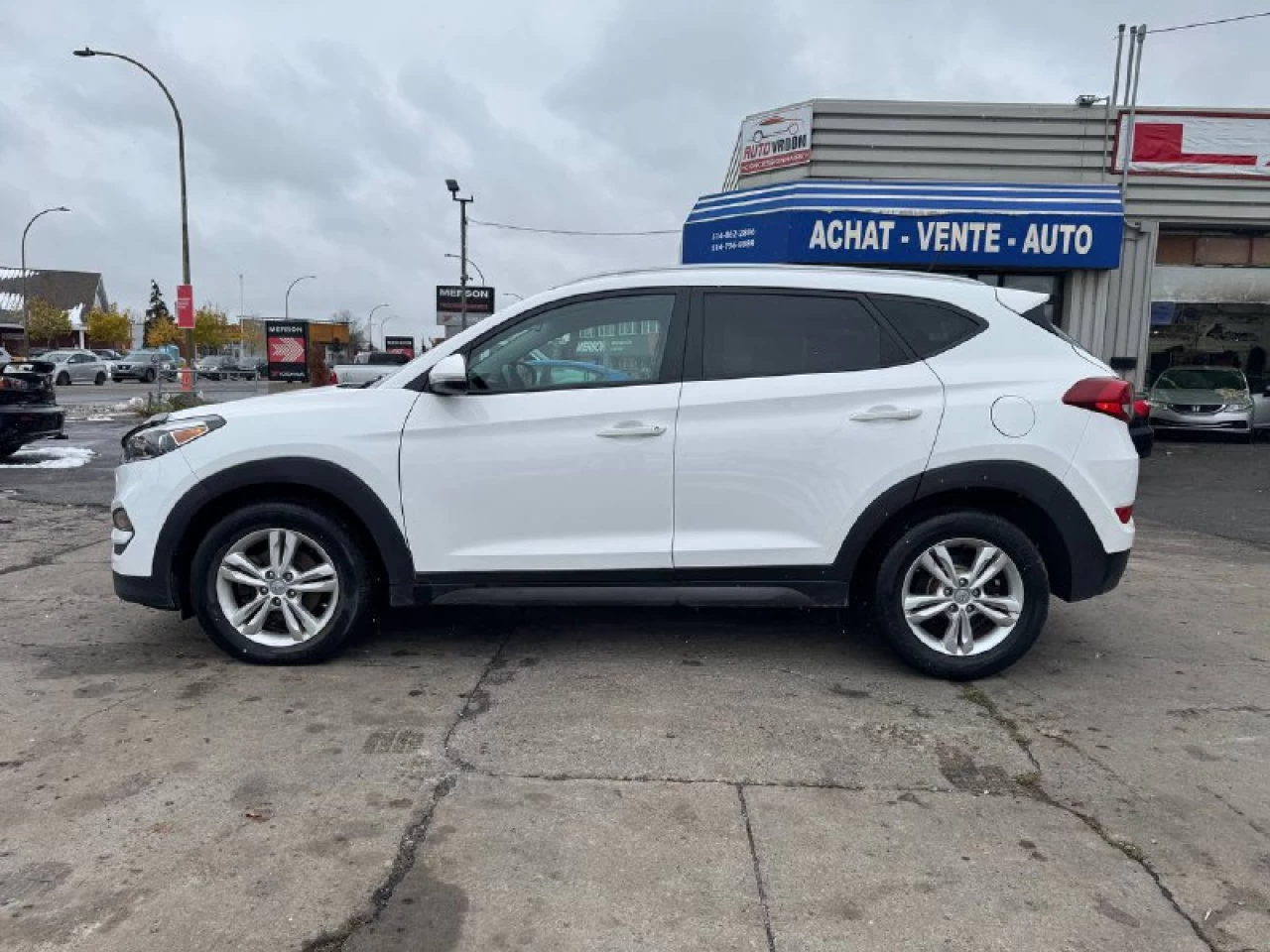2016 Hyundai Tucson Premium **SIÈGES CHAUFFANTS AVANT ET ARRIÈRE**CAMERA DE RECUL**DÉTÉCTEUR D'ANGLES MORTS** Main Image