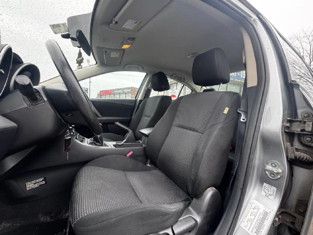 2013 Mazda 3 GX**Financement 1Ère, 2e et 3e chance !! 100% ApprouvÉ Image principale