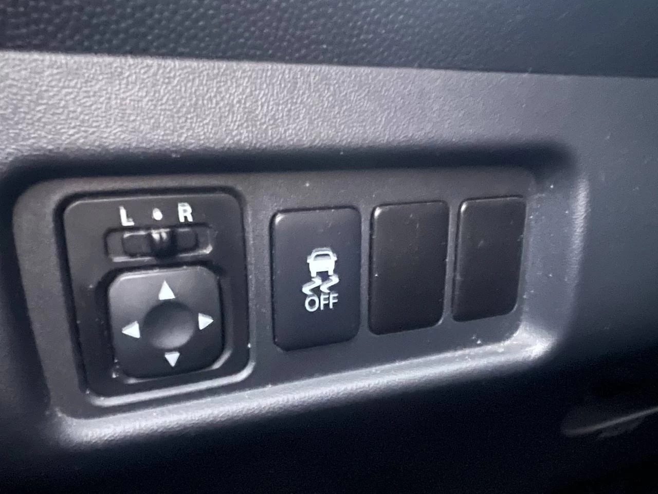 2015 Mitsubishi Mirage ES** Main Image