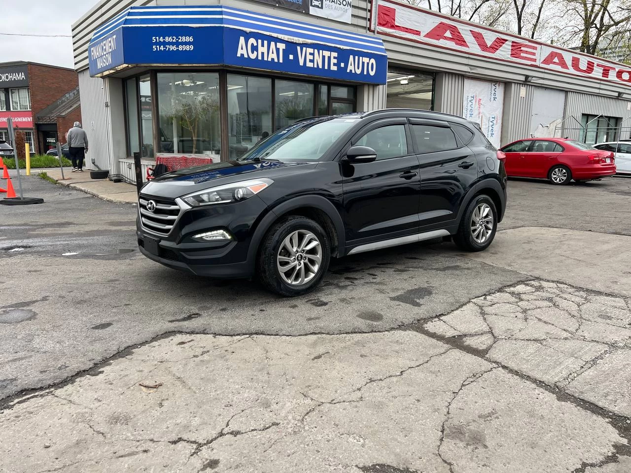 2017 Hyundai Tucson SE**Jamais Accidentee**SAAQ Certifie**TOIT OUVRANT PANORAMIQUE**SIEGE EN CUIR**CAMERA DE RECUL**SIEGES CHAUFFNATS AVANT ET ARRIERE**Volant Chauffant**Alerte d'angle Mort**MAGS** Image principale