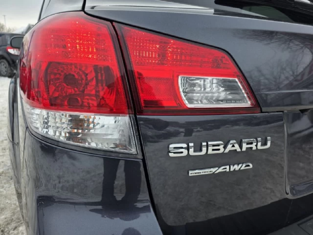 Subaru Outback ((JAMAIS ACCIDENTEE**LIMITEE**NAVI**CAMERA DE RECUL**CUIR**SIEGES CHAUFFANTS**MAGS**TOUTE EQUIPEE 2013