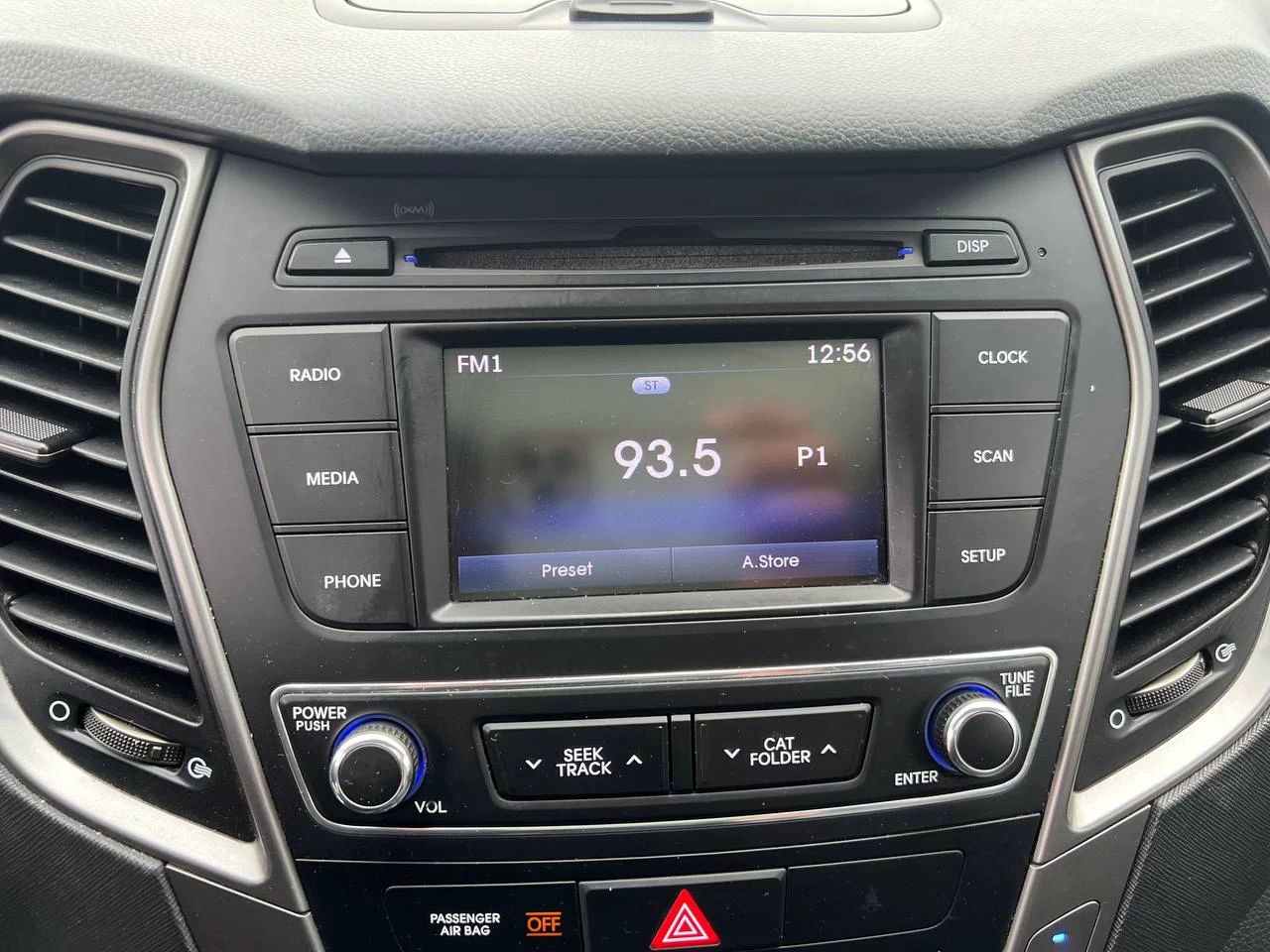 2017 Hyundai Santa Fe Sport SE**AWD**TOIT OUVRANT PANORAMIQUE**SIEGE EN CUIR**CAMERA DE RECUL**SIEGES CHAUFFNATS AVANT ET ARRIERE**Volant Chauffant**Alerte d'angle Mort**MAGS** Main Image