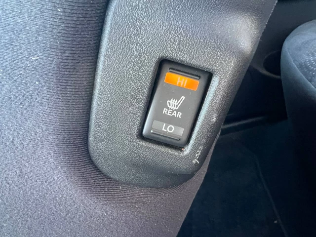 Nissan LEAF SV**JAMAIS ACCIDENTEE**CAMERA DE RECUL**Navi**SIEGES CHAUFFANTS Avant et Arrière**Volant Chauffant**Mags**Un Proprietaire** 2014