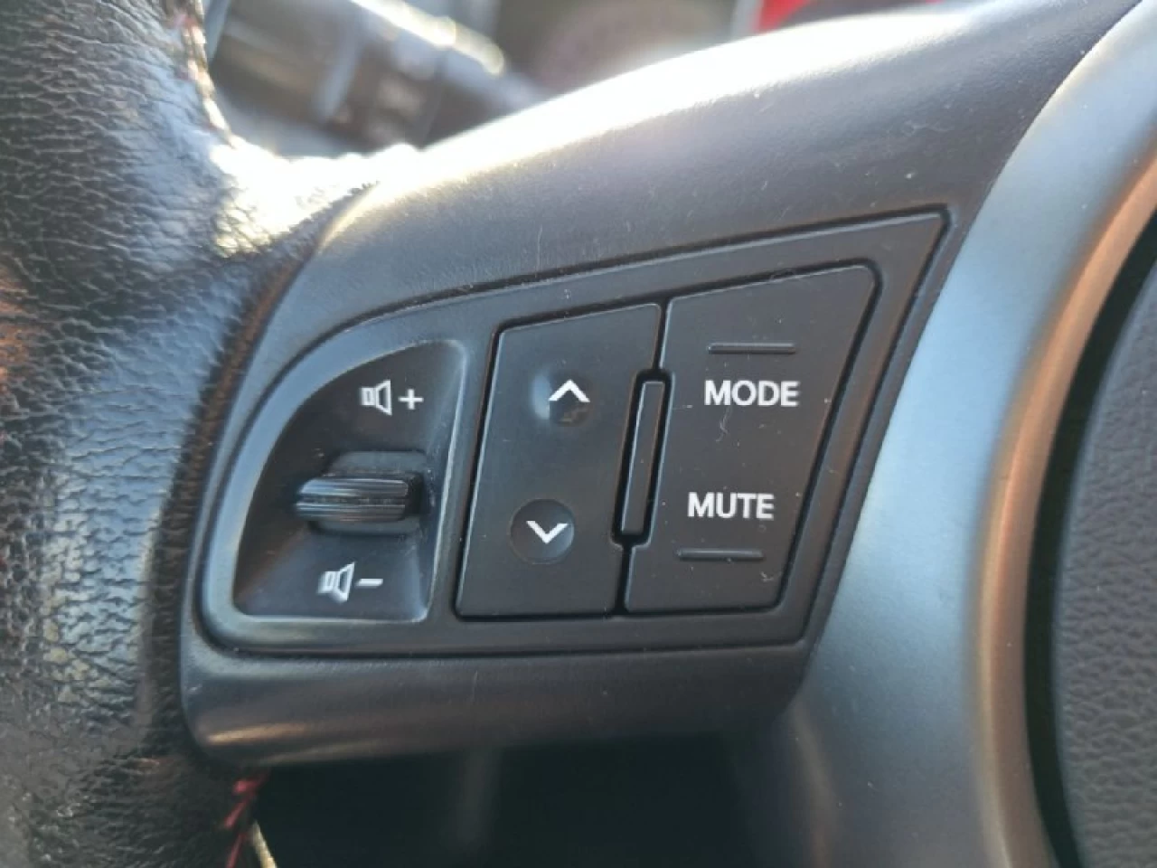 2011 Kia Forte Koup **SX**JAMAIS ACCIDENTEE**CUIR**TOIT OUVRANT**SIEGES CHAUFFANTS**MAGS**EN SPECIAL** Main Image