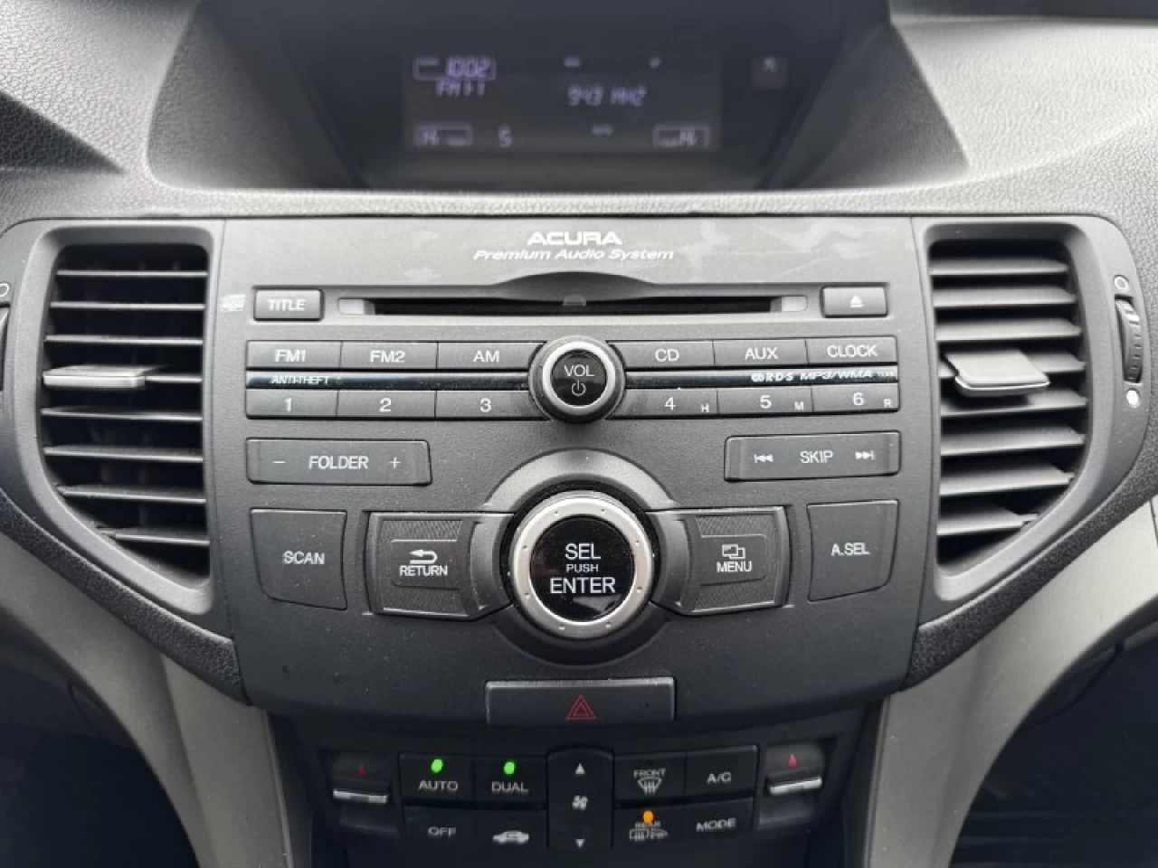 2010 Acura TSX I4 Man**JAMAIS ACCIDENTEE**TOIT OUVRANT**SIEGES CHAUFFANTS**MAGS** Image principale