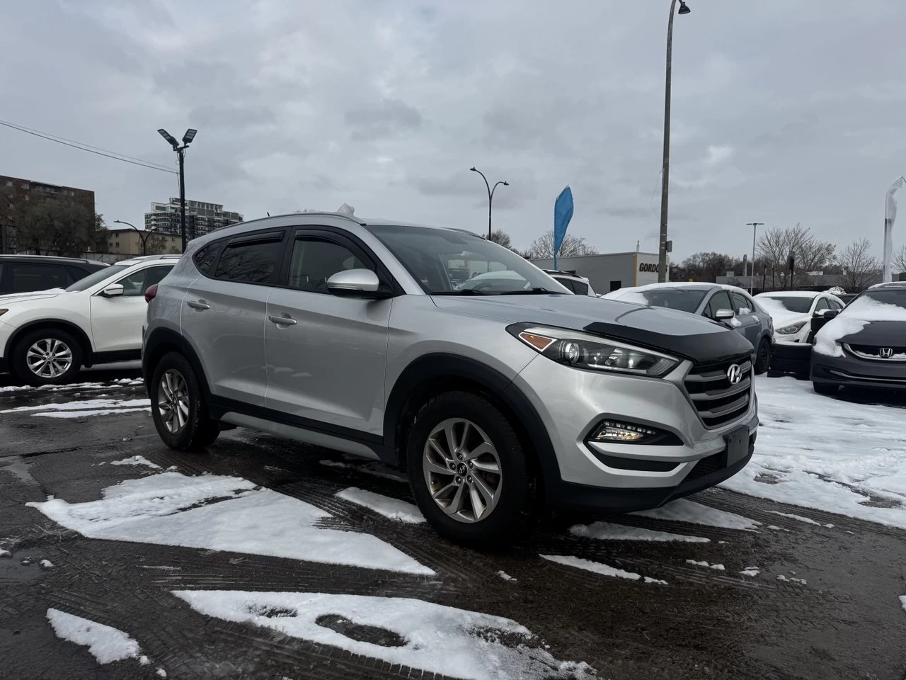 2017 Hyundai Tucson Premium**AWD**SAAQ CERTIFIEE**CamÉra de Recul**Volant Chauffant**SIEGES CHAUFFNATS AVANT ET ARRIERE**ANGLE MORT**MAGS** Main Image
