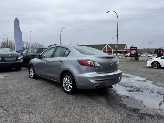 Mazda 3 GX**Financement 1ère, 2e et 3e chance !! 100% Approuvé 2013