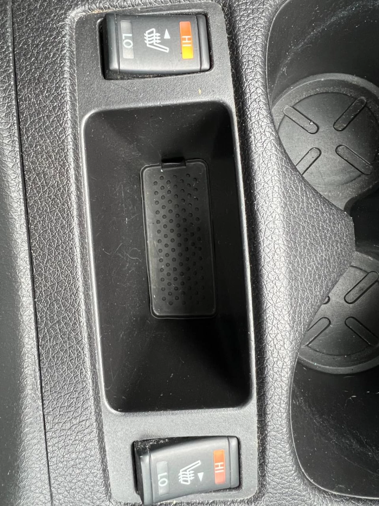 2016 Nissan Rogue SV**AWD**Jamais Accidente**Toit Ouvrant Panoramique**CAMERA DE RECULE**SIEGES CHAUFFNATS**MAGS**Un Proprietaire** Main Image