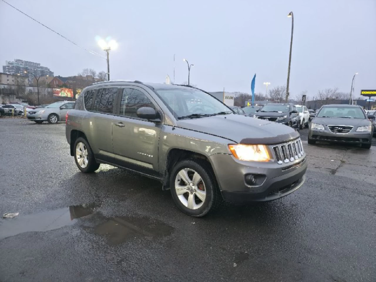 2013 Jeep Compass North**4x4**SIEGES CHAUFFNATS**MAGS** Main Image