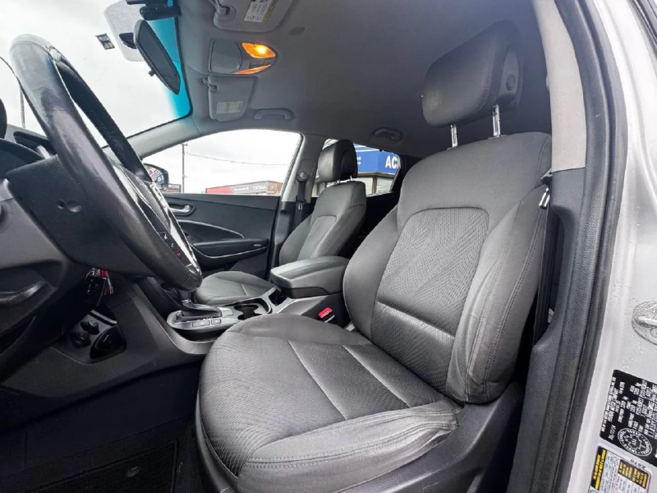 2014 Hyundai Santa Fe Sport Premium**Jamais Accidente**SIEGES CHAUFFNATS AVANT ET ARRIERE**VOLANT CHAUFFNATS**Financement 1Ère, 2e et 3e chance !! 100% ApprouvÉ Image principale