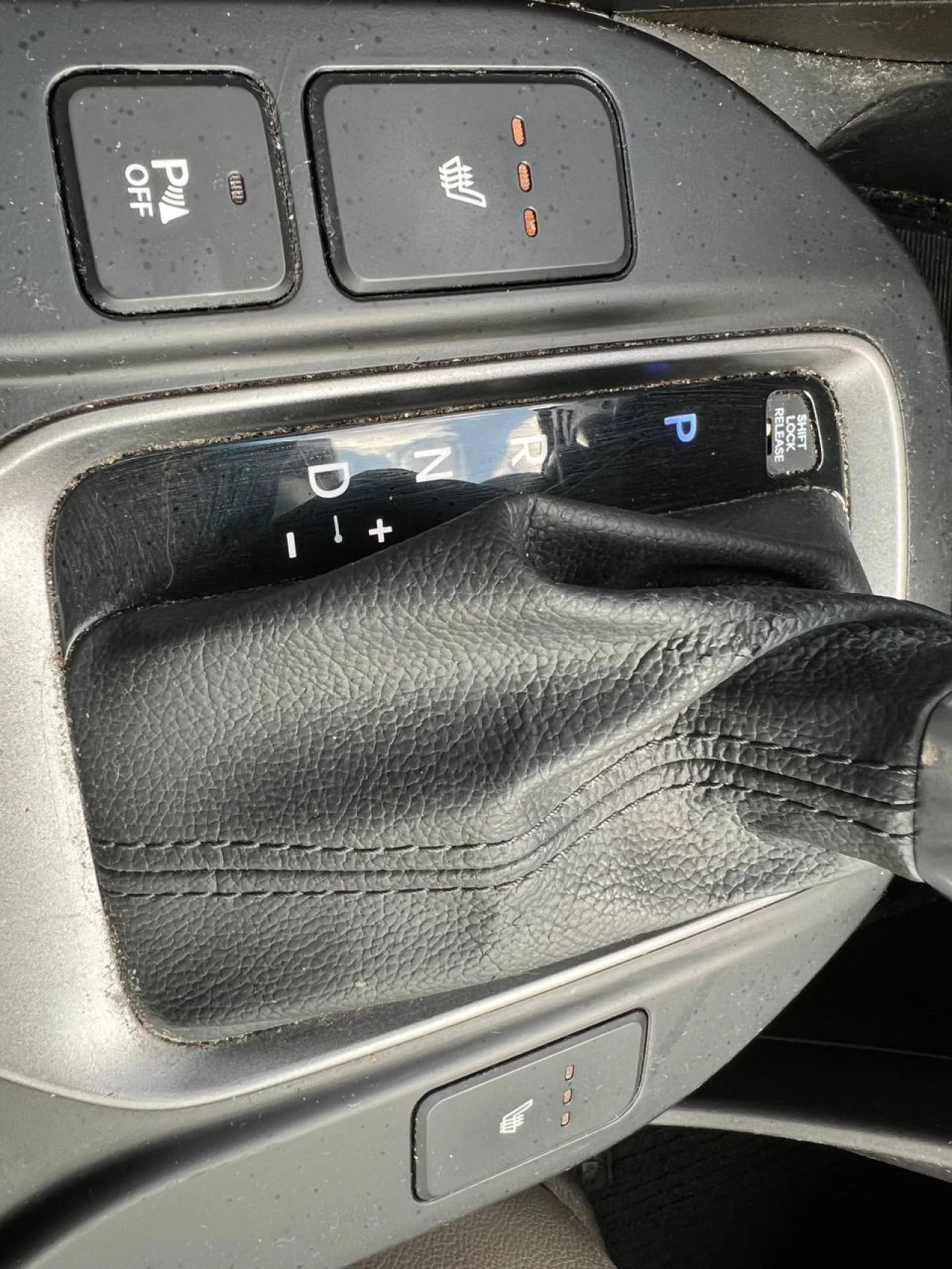 2016 Hyundai Santa Fe XL Luxury**6 PASSAGERS**AWD**Toit Ouvrant**CamÉra de Recul**SIEGES EN CUIR**Volant Chauffant**SIEGES CHAUFFANTS** Image principale