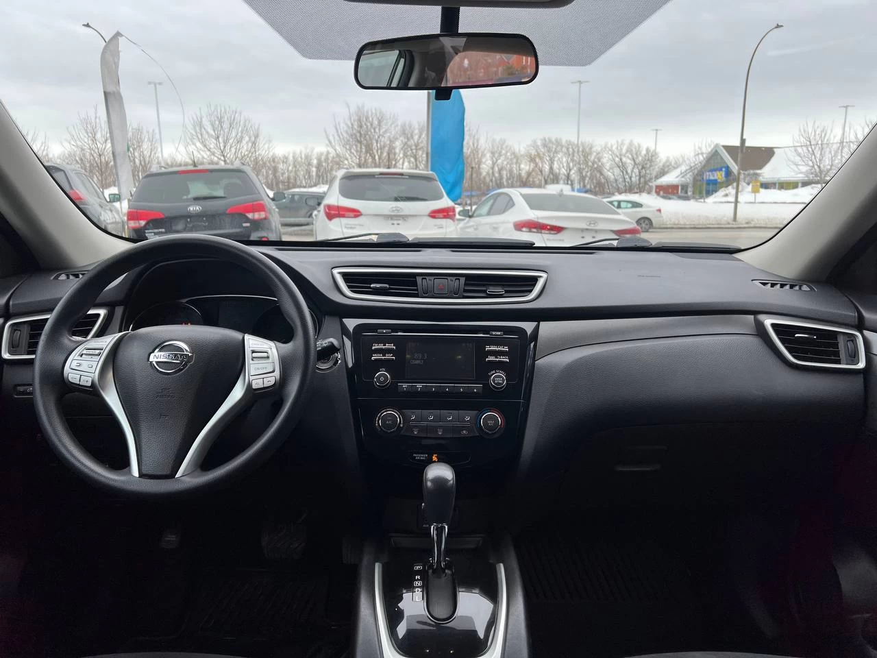 2016 Nissan Rogue SV**AWD**Toit Ouvrant Panoramique**CAMERA DE RECULE**SIEGES CHAUFFNATS**MAGS** Image principale