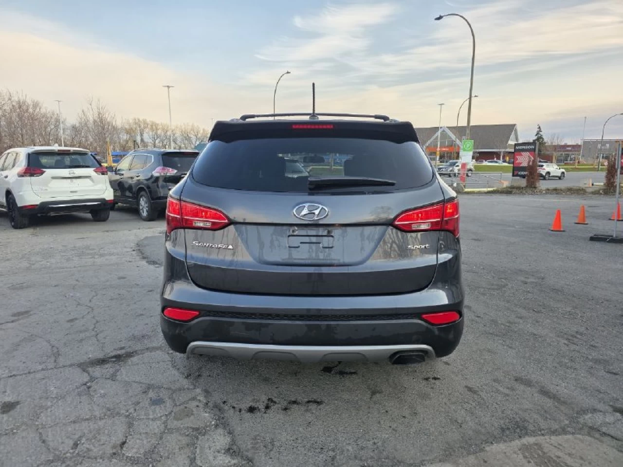 2016 Hyundai Santa Fe Sport JAMAIS ACCIDENTEE**SAAQ CERTIFIEE**UNE SEULE PROPRIO**2.4L**SIEGES CHAUFFANTS**MAGS**EN SPECIAL** Image principale