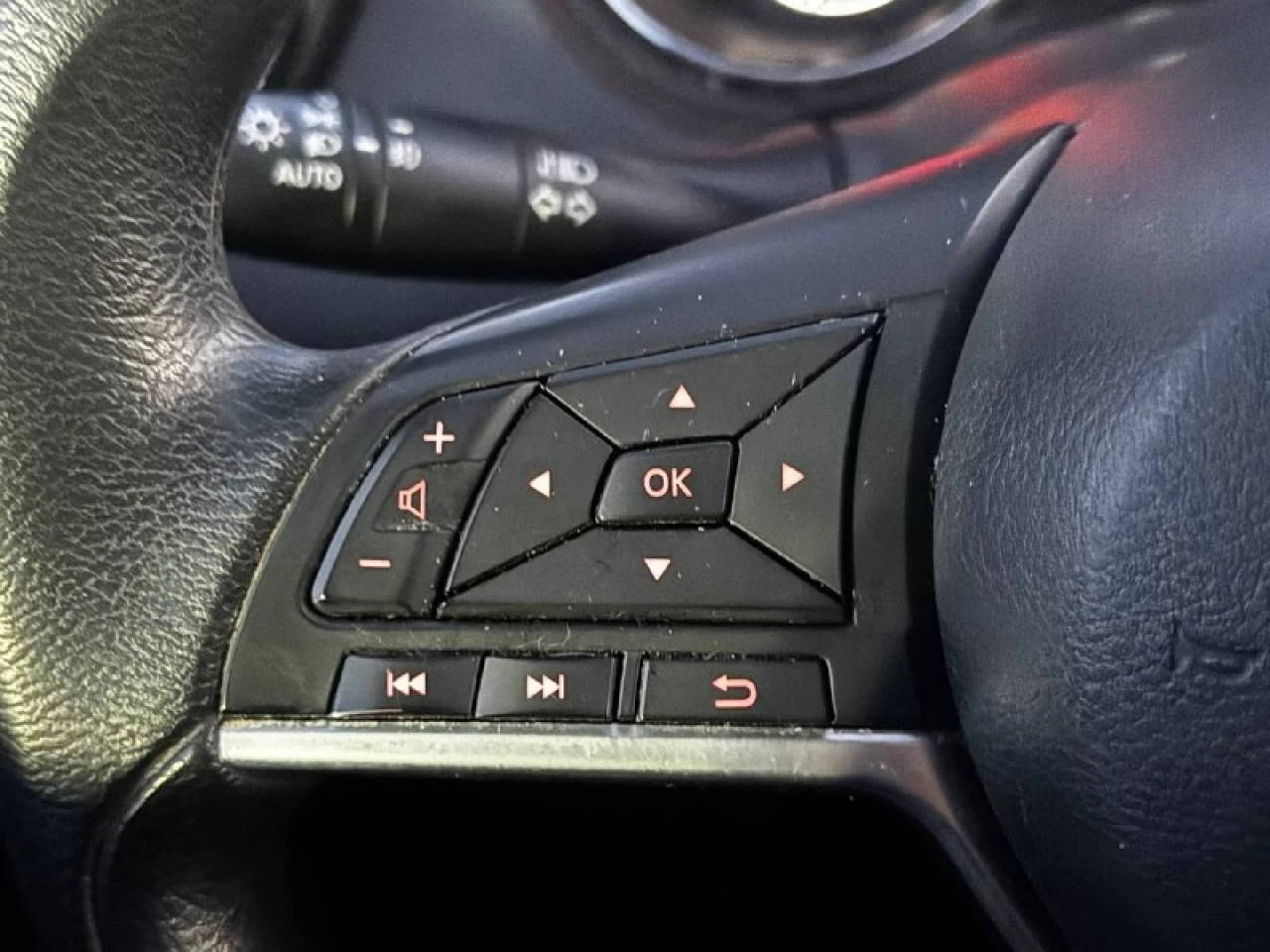 2018 Nissan Rogue **SV**AWD**CAMERA DE RECUL**MAGS**SIEGES CHAUFFANTS** Main Image