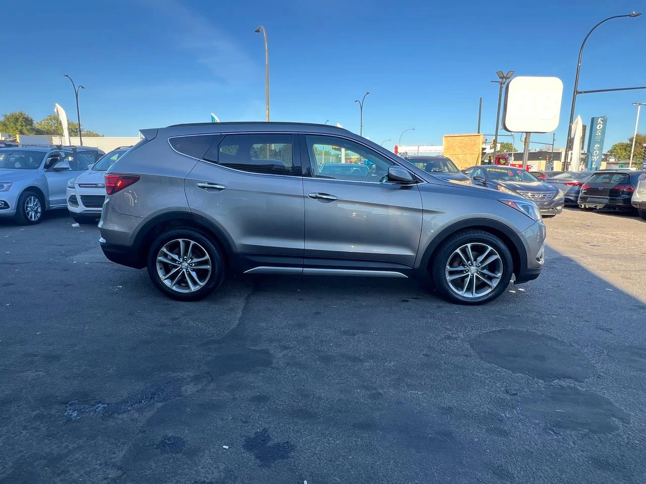 2017 Hyundai Santa Fe Sport Limited**AWD**Jamais Accidente**SAAQ CERTIFIEE**TOIT OUVRANT PANORAMIQUE**SIEGE EN CUIR**CAMERA DE RECUL**SIEGES CHAUFFNATS AVANT ET ARRIERE**Siege Ventile**Volant Chauffant**Navigation**Alerte d'angle Mort**MAGS** Image principale