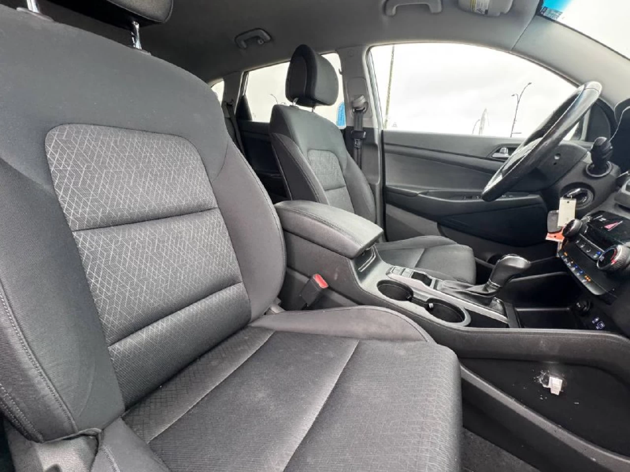 2016 Hyundai Tucson Premium **SIÈGES CHAUFFANTS AVANT ET ARRIÈRE**CAMERA DE RECUL**DÉTÉCTEUR D'ANGLES MORTS** Main Image