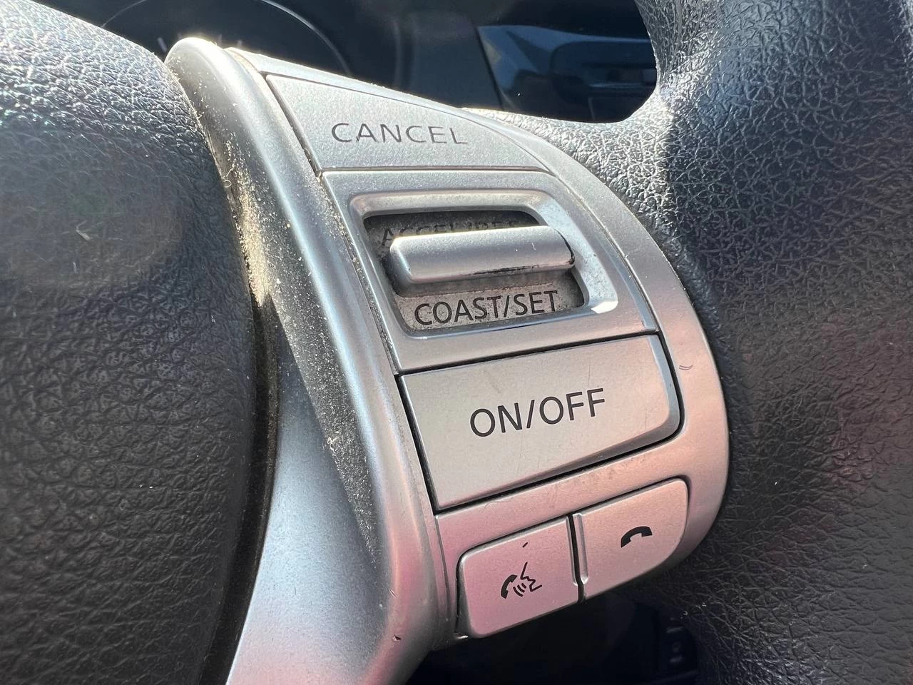 2015 Nissan Rogue SV**AWD**TOIT OUVRANT PANORAMIQUE**CAMERA DE RECULE**SIEGES CHAUFFNATS**Mags** Image principale