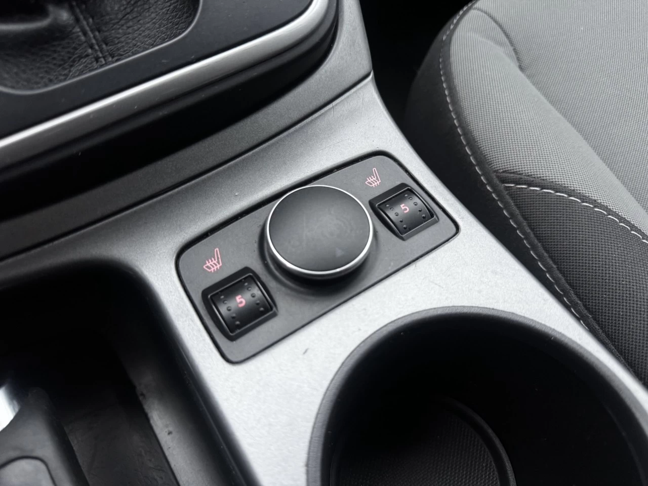 2014 Ford Escape SE**AWD**Jamais Accidente**CAMERA DE RECULE**SIEGES CHAUFFNATS**Financement 1Ère, 2e et 3e chance !! 100% ApprouvÉ Main Image