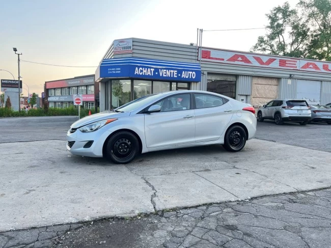 Hyundai Elantra - 2013