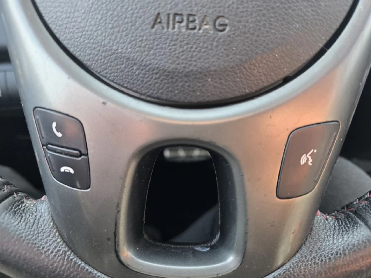 2011 Kia Forte **SX**JAMAIS ACCIDENTEE**CUIR**TOIT OUVRANT**SIEGES CHAUFFANTS**EN SPECIAL Image principale