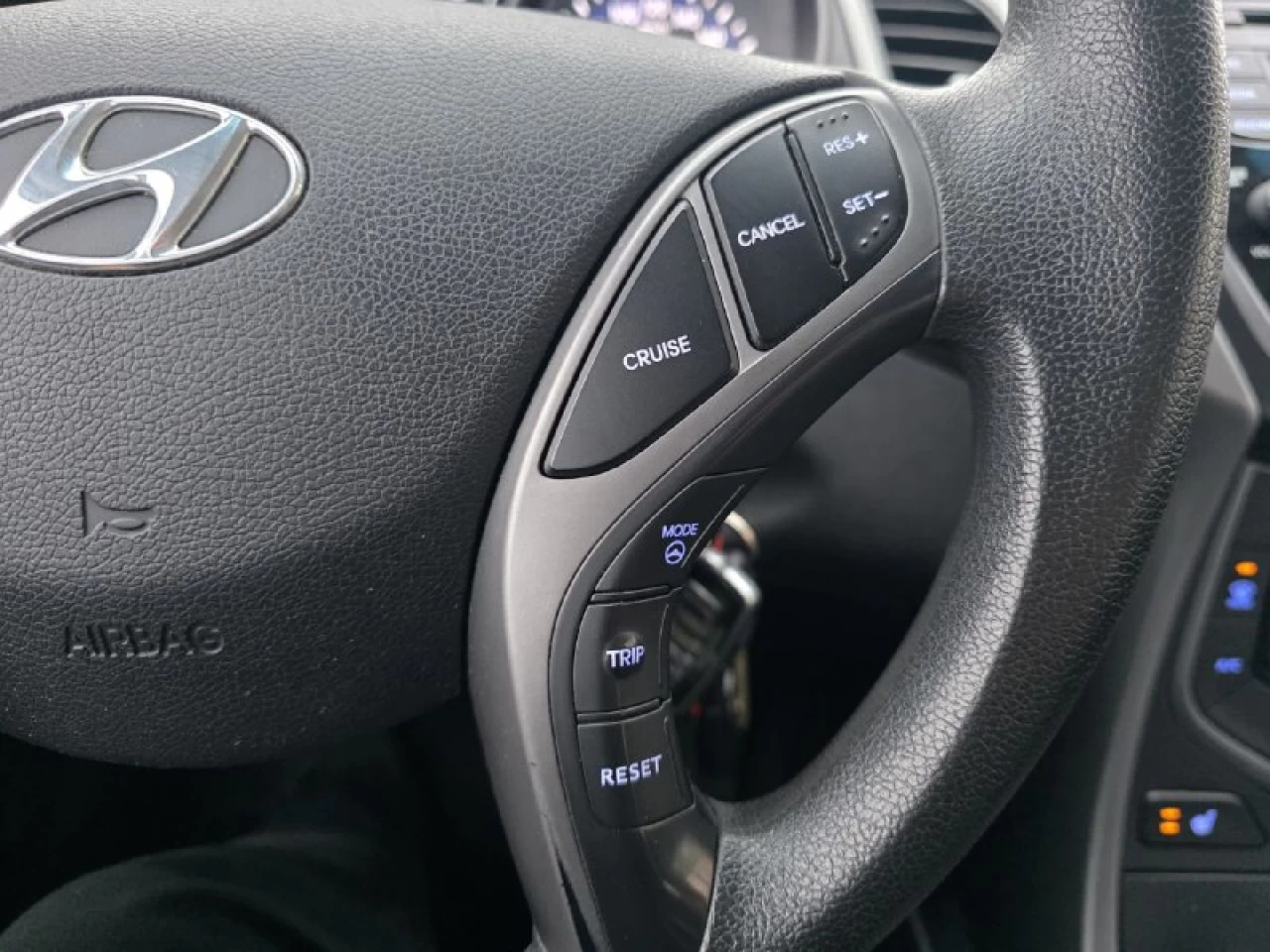 2015 Hyundai Elantra GL**SIEGES CHAUFFANTS** Image principale