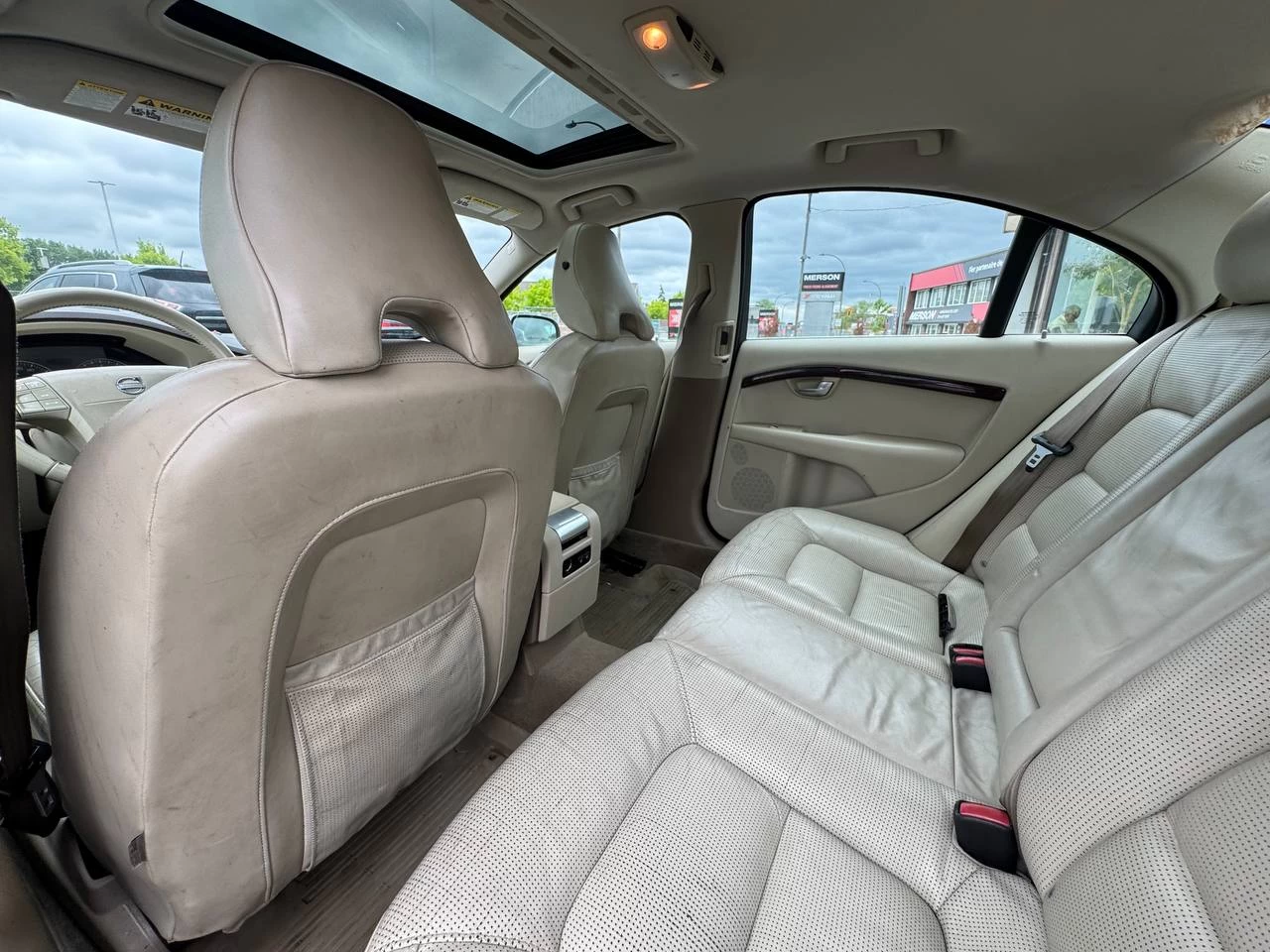 2008 Volvo S80 S80 3.2 AWD **TOIT OUVRANT**SIÈGES VENTILLÉS & CHAUFFANTS**CUIR**DÉTECTEUR D'ANGLES MORTS**PUSH TO START**KEYLESS ENTRY**RÉGULATEUR DE VITESSE ADAPTATIF**SIÈGES ÉLÉCTRIQUES** Image principale