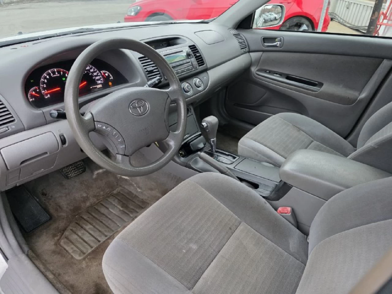 2006 Toyota Camry **LE**AUTOMATIQUE**EN SPECIAL** Image principale