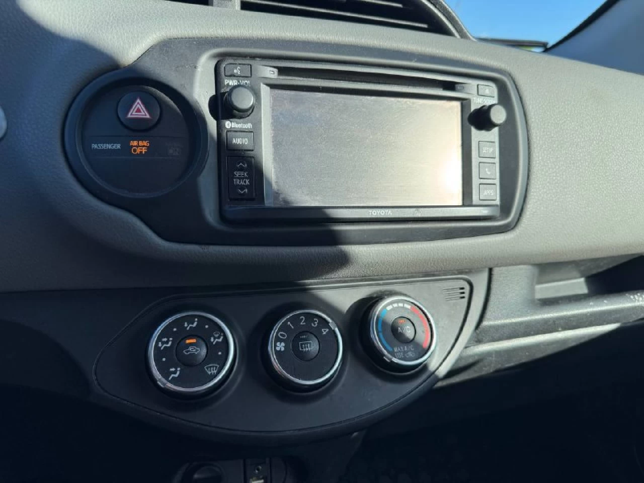 2016 Toyota Yaris LE**Jamais Accidente** Image principale