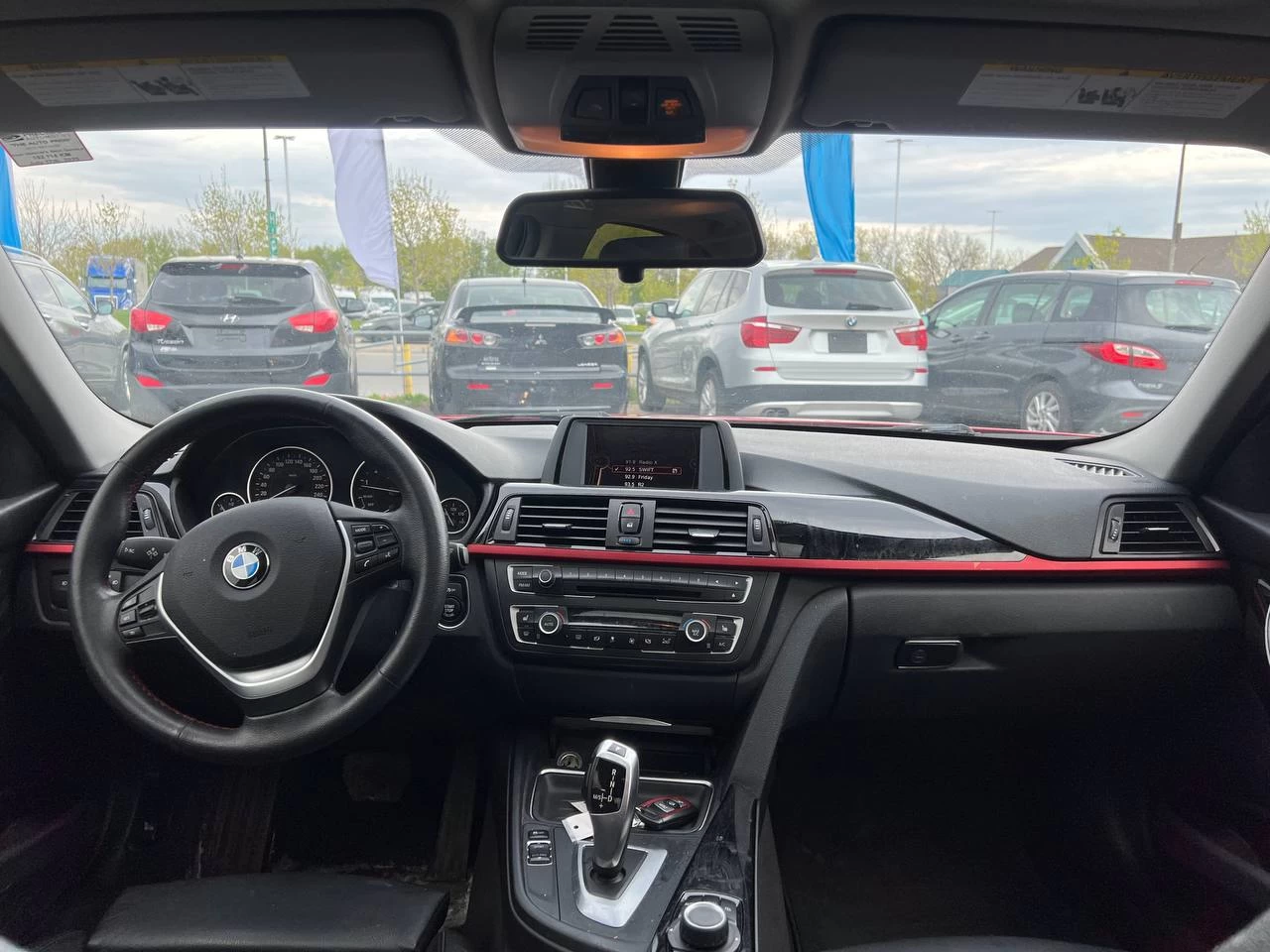 2014 BMW 320i xDrive 320i xDrive**AWD**TOIT OUVRANT**VOLANT CHAUFFANTS**SIEGES  EN CUIR**SIEGES CHAUFFANTS** Image principale