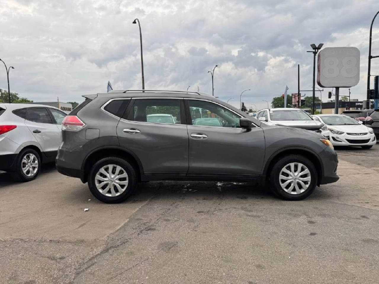 2016 Nissan Rogue S AWD **CAMERA DE RECUL**MODE ECO** Financement 1Ère, 2e et 3e chance !! 100% ApprouvÉ Image principale