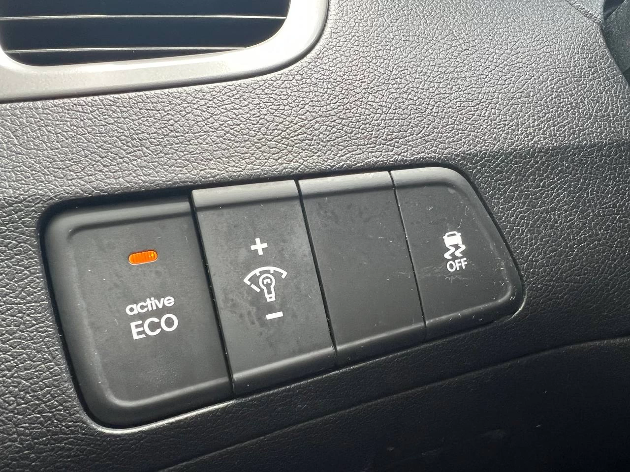 2015 Hyundai Elantra Limited**SAAQ CERTIFIEE**Toit Ouvrant**CamÉra de Recul**SIEGES EN CUIR**Navigation**SIEGES CHAUFFANTS Avant et ArriÈre**DÉmarrage À distance**MAGS** Image principale