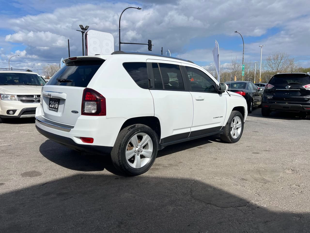 2016 Jeep Compass High Altitude**CERTIFIÉE SAAQ**4X4**Toit Ouvrant**CAMERA DE RECUL**Sieges en Cuir**SIEGES CHAUFFANTS**MAGS**Tres Bien Entretenu** Main Image