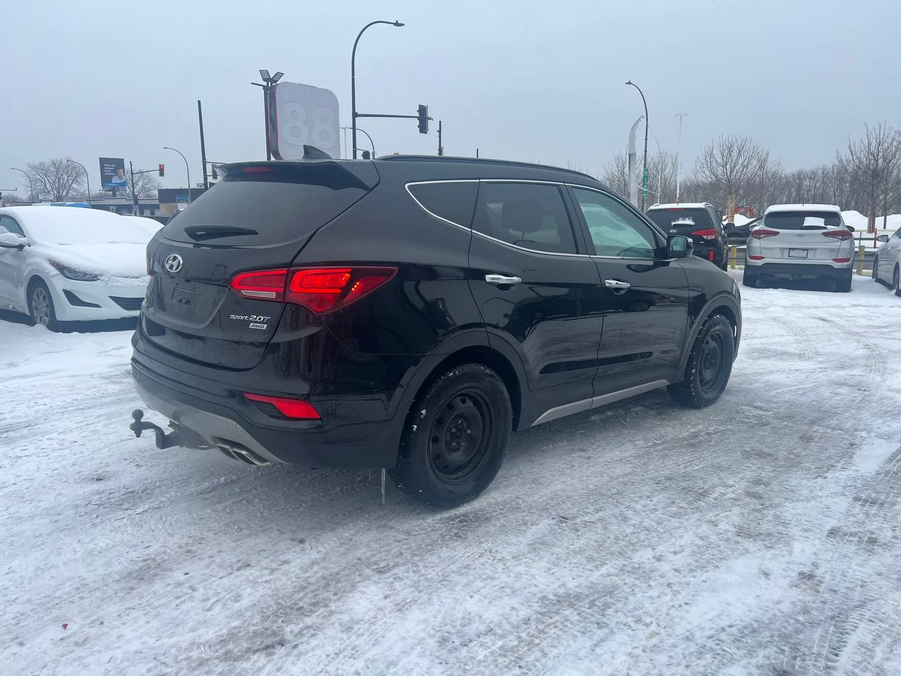 2017 Hyundai Santa Fe Sport Limited**Jamais Accidentee**AWD**TOIT OUVRANT PANORAMIQUE**SIEGE EN CUIR**CAMERA DE RECUL**SIEGES CHAUFFNATS AVANT ET ARRIERE**Siege Ventile**Volant Chauffant**Alerte d'angle Mort** Image principale