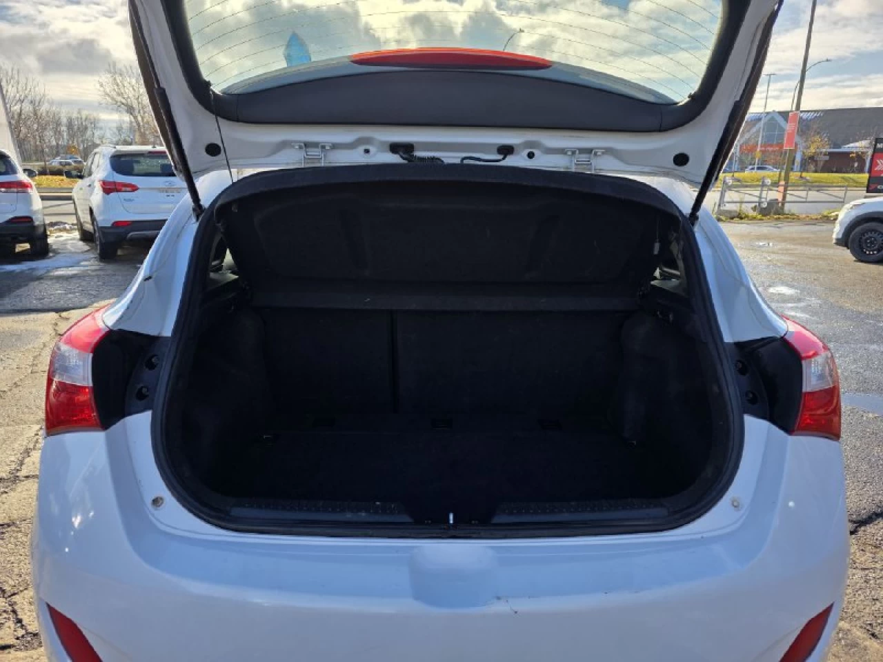 2013 Hyundai Elantra GT GLS**JAMAIS ACCIDENTEE**TOIT OUVRANT**SIÈGES CHAUFFANTS**MAGS**ACTIVE ECO** Main Image