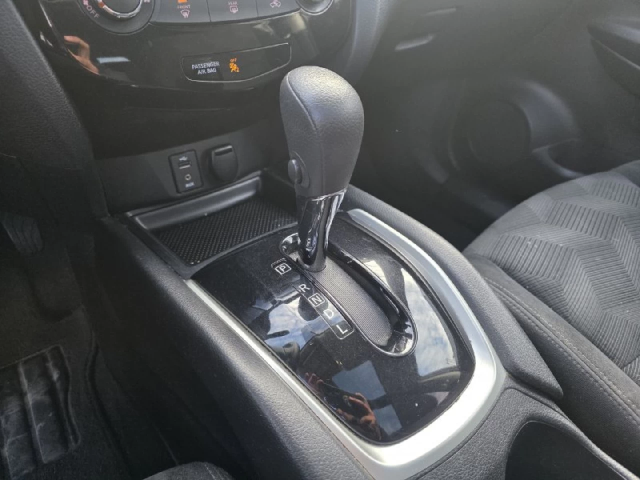 2014 Nissan Rogue **SV**JAMAIS ACCIDENTEE**SAAQ CERTIFIEE**TOIT PANORAMIQUE**CAMERA DE RECUL**SIEGES CHAUFFANTS**MAGS** Main Image